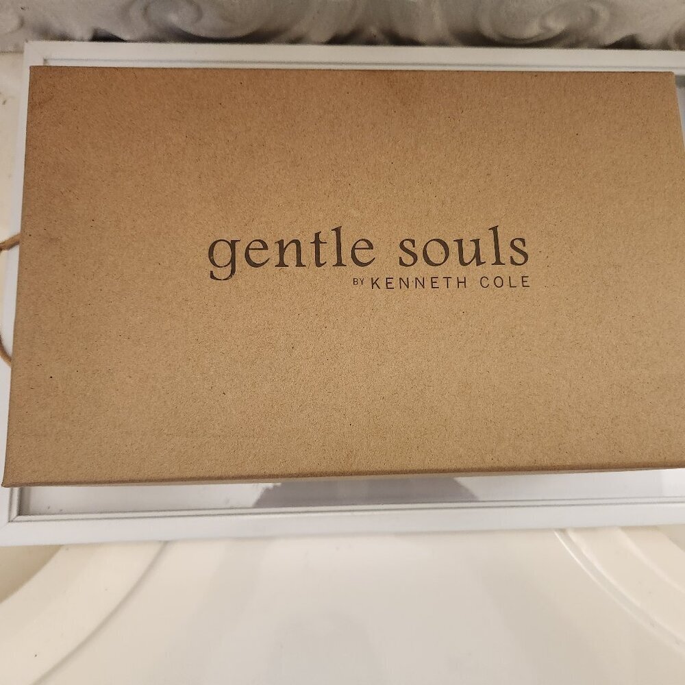 Gentle Souls Leather "Break my Heart" Gladiator Sandals. NIB. Size 6 - Picture 9 of 12